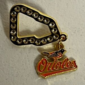 New Era Baltimore Orioles Logo Pin Brooch Baseball Pins Streetwear Hat Maryland